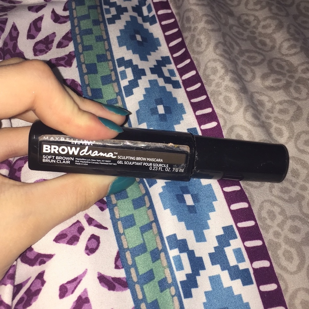 Brow drama eyebrow mascara